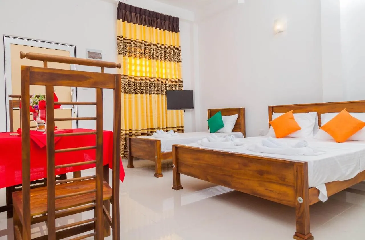 Hotel Crown Plaza Katunayake نيجومبو سريلانكا